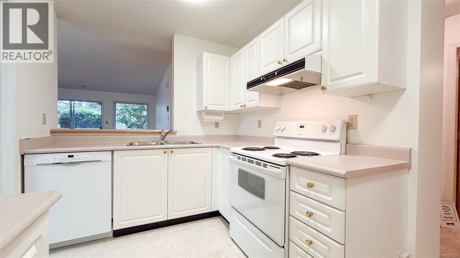 #106 3009 BRITTANY DR - 11