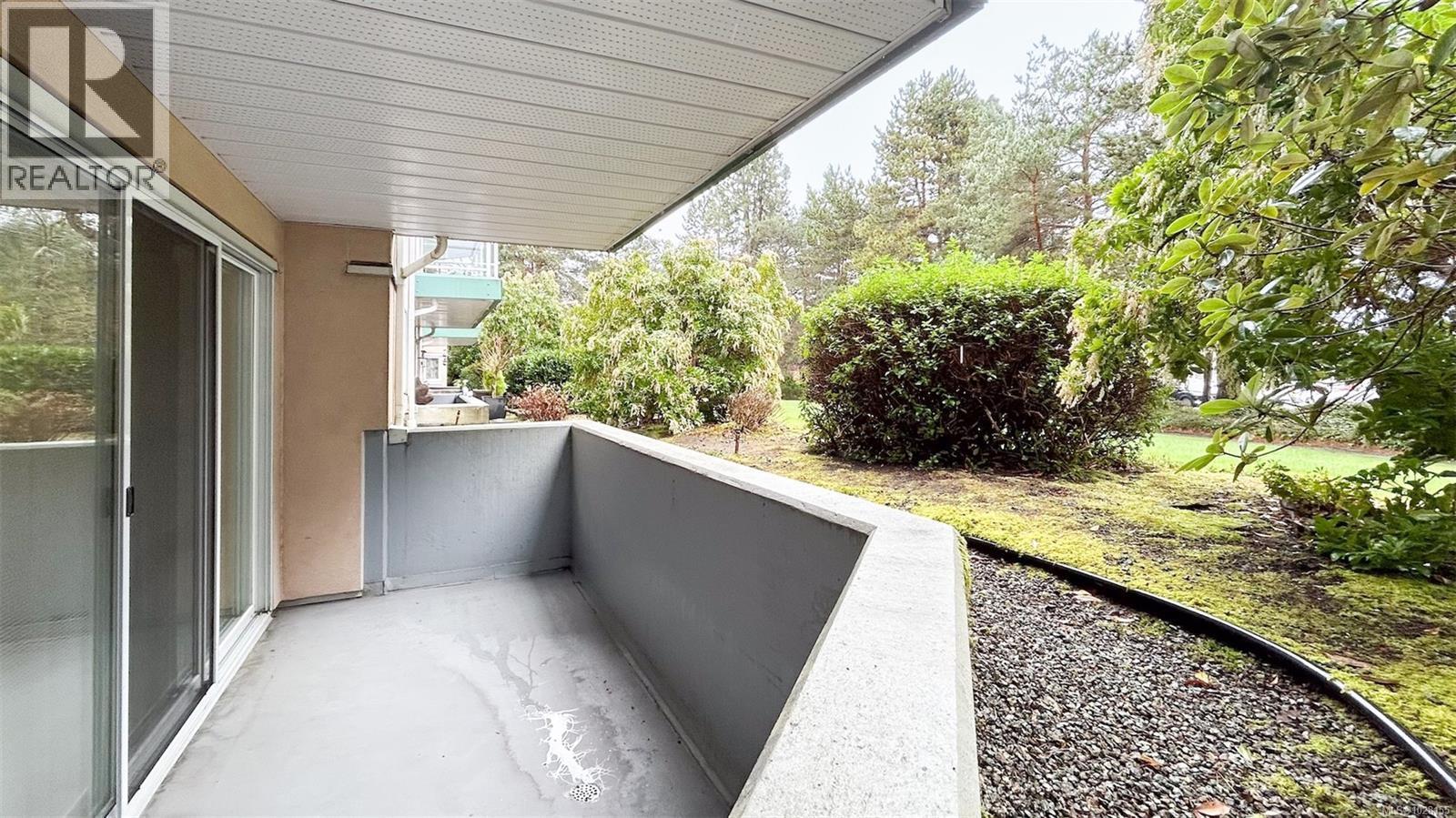 #106 3009 BRITTANY DR - 20