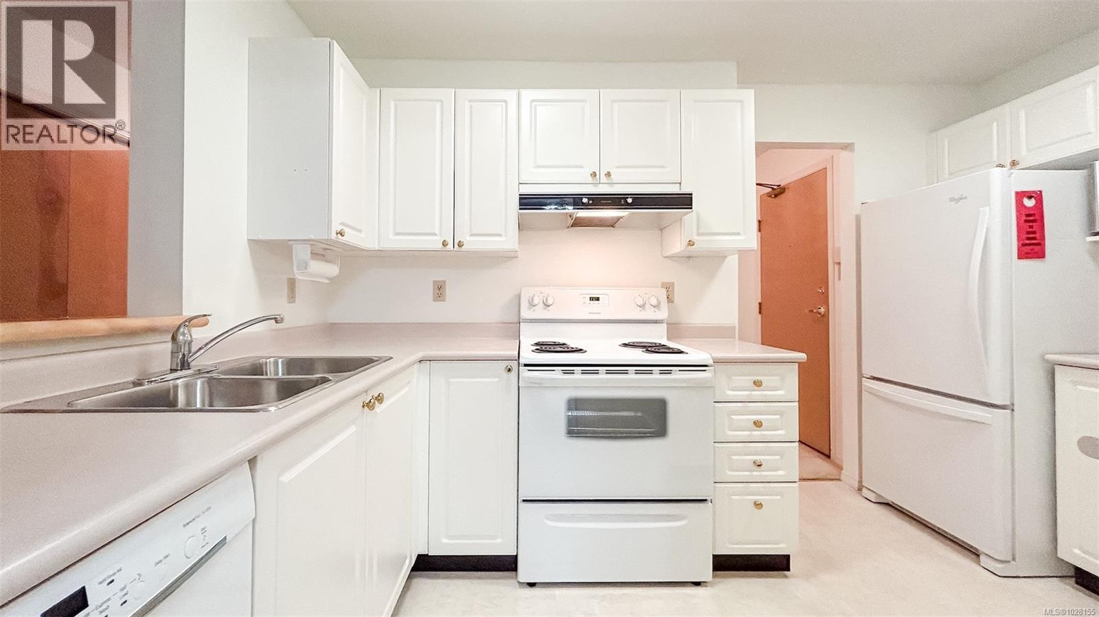 #106 3009 BRITTANY DR - 9