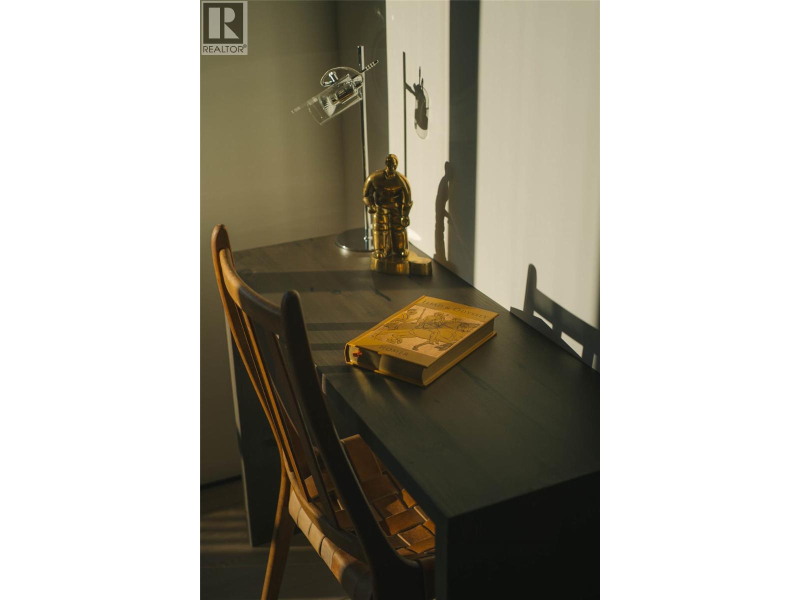 805 & 815 MACKENZIE AVENUE - 12