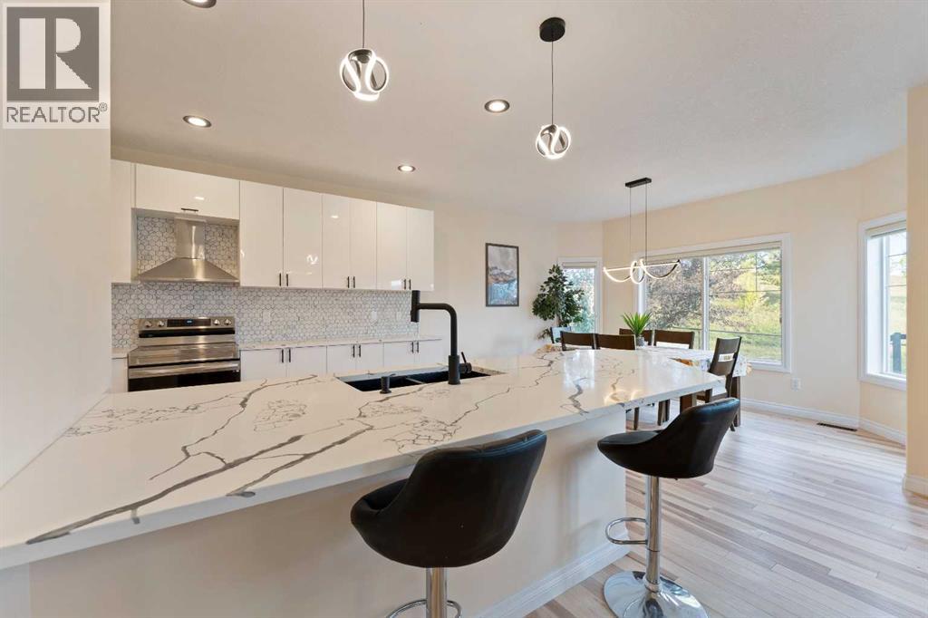 Single Family House for Sale in  Sherwood Circle NW Sherwood Calgary 