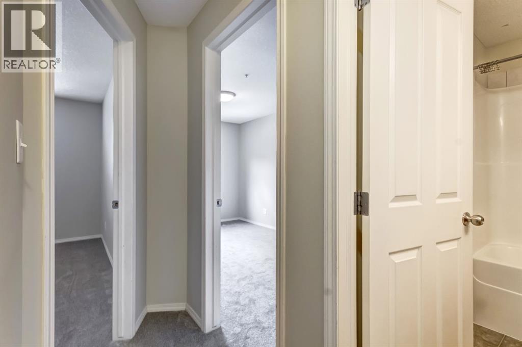 
          186 Kananaskis Way
            <br/>
            <span>Canmore</span>
            , 
            <span>AB</span>
             <span>T1W0A2</span>
         - Photo 16