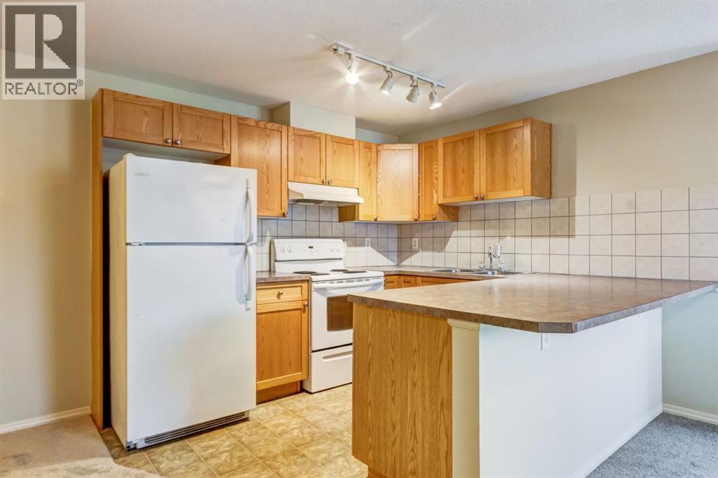 
          186 Kananaskis Way
            <br/>
            <span>Canmore</span>
            , 
            <span>AB</span>
             <span>T1W0A2</span>
         - Photo 7