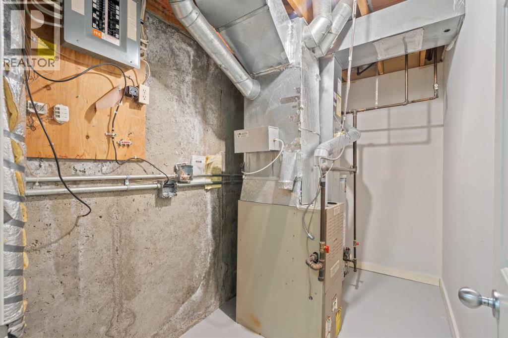 Single Family House for Sale in  Coachway Gardens SW Coach Hill Calgary 