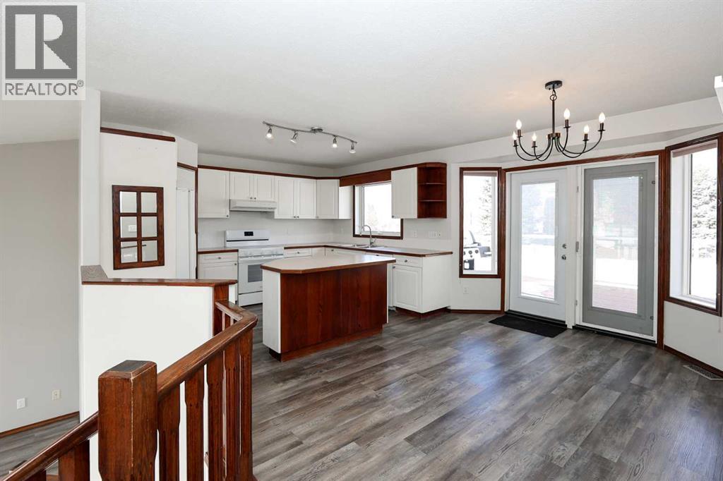 
          26 Raabis Street
            <br/>
            <span>Red Deer</span>
            , 
            <span>AB</span>
             <span>T4P3P1</span>
         - Photo 9