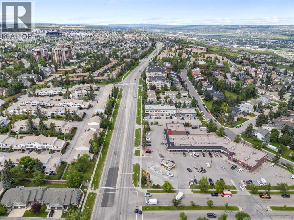 Single Family House for Sale in  Coachway Gardens SW Coach Hill Calgary 