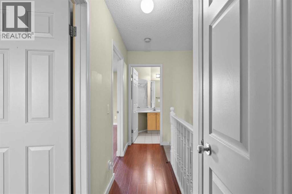 Single Family House for Sale in  Coachway Gardens SW Coach Hill Calgary 