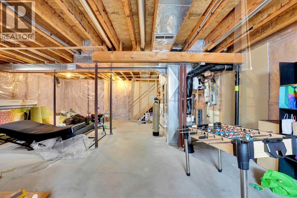 Single Family House for Sale in  Douglasview Road SE Douglasdale/Glen Calgary 