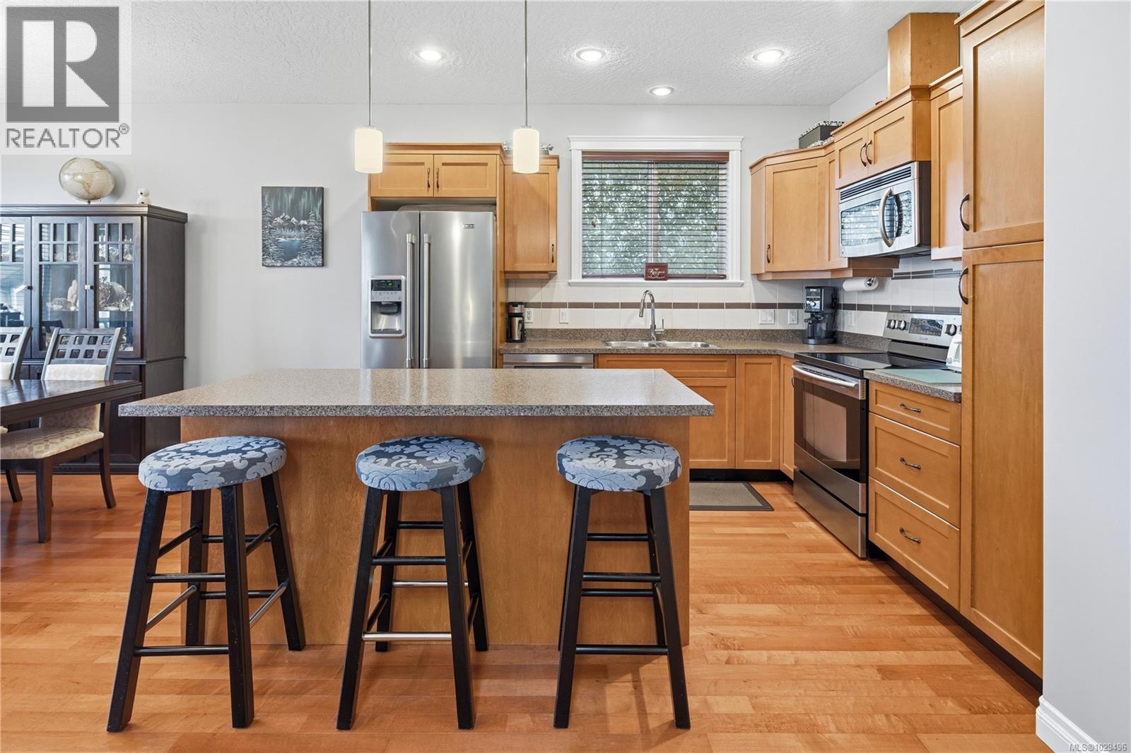 897 CAVALCADE TERR - 15