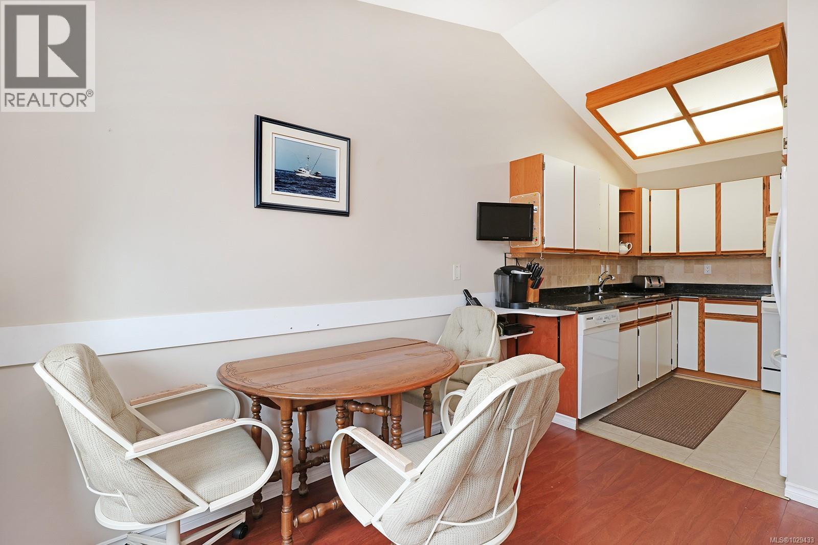 #15 2030 ROBB AVE - 10