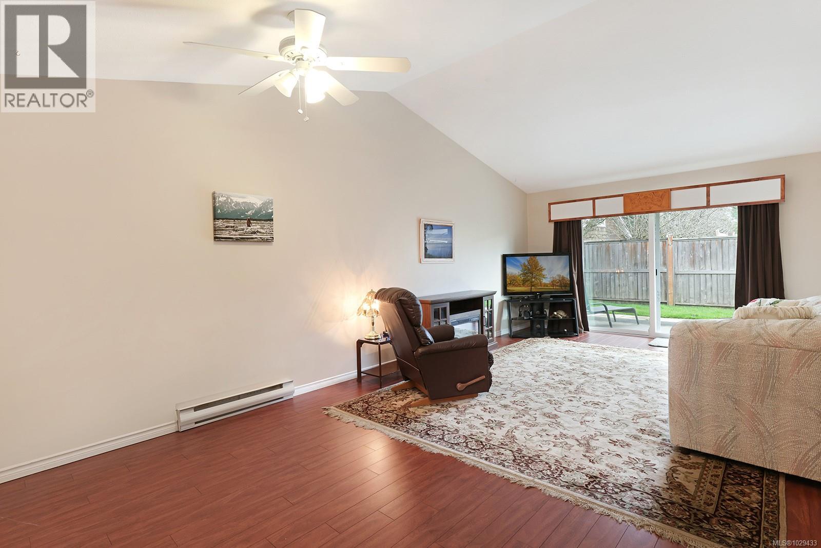 #15 2030 ROBB AVE - 13