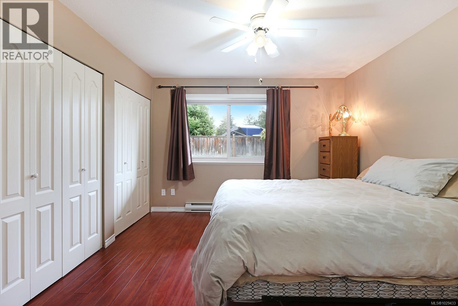 #15 2030 ROBB AVE - 15