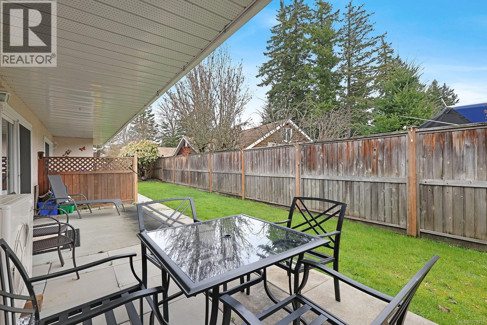 #15 2030 ROBB AVE - 21