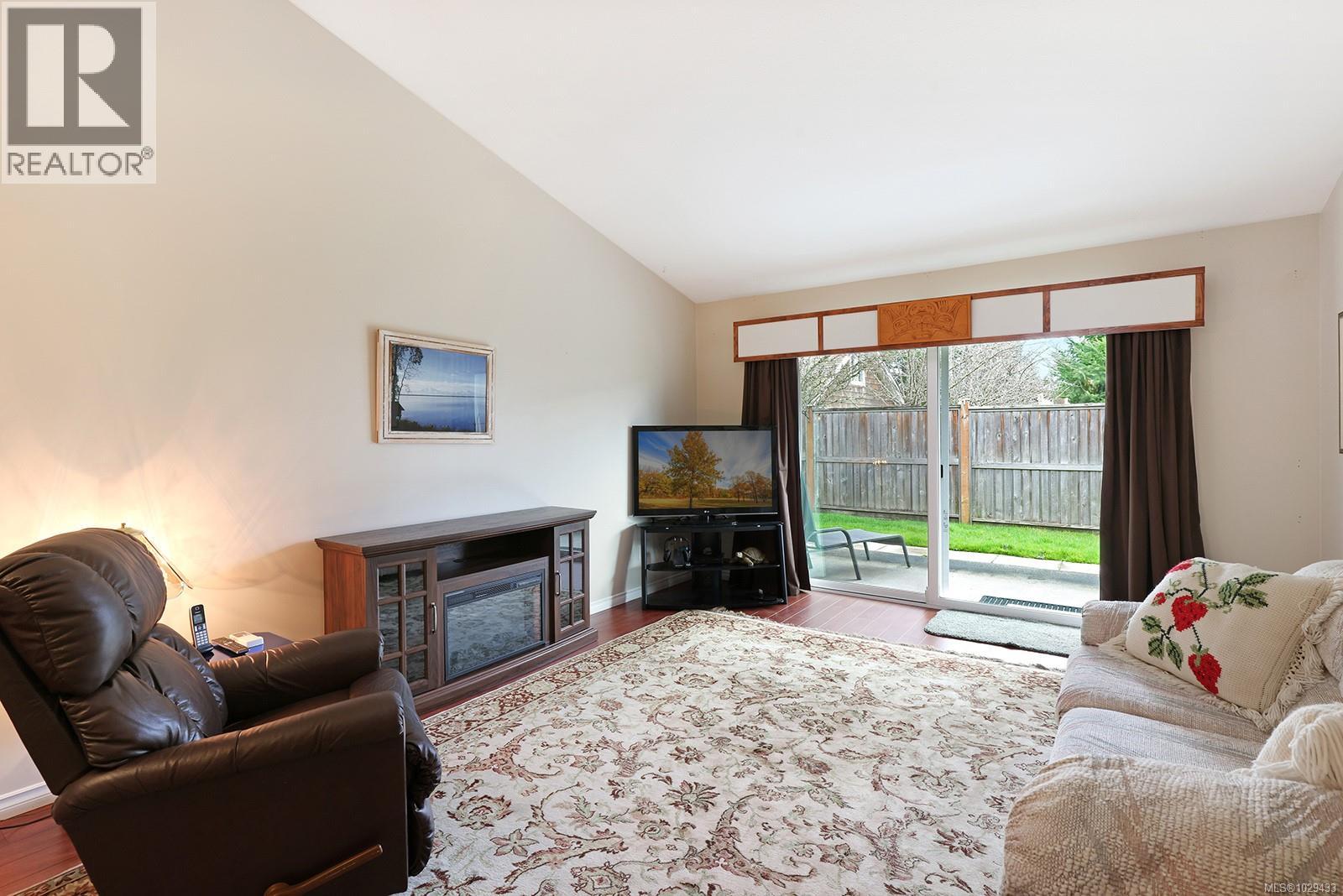 #15 2030 ROBB AVE - 7