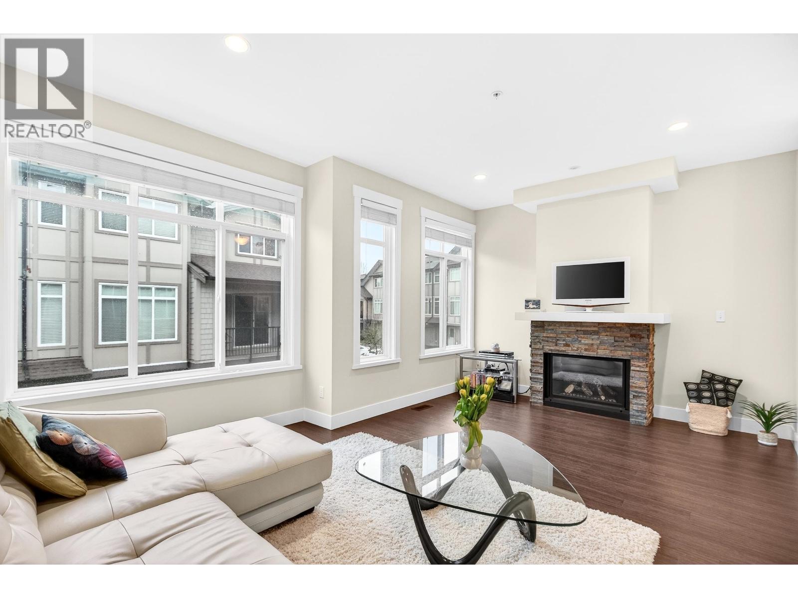 69 22865 TELOSKY AVENUE, Maple Ridge