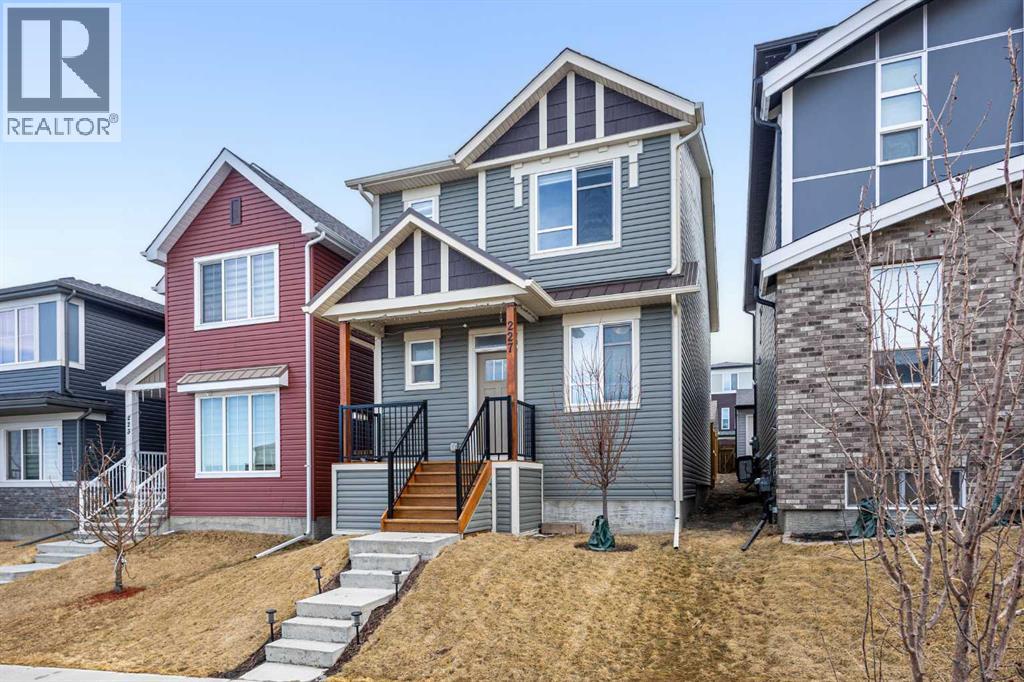 Single Family House for Sale in   Avenue NW Livingston Calgary 