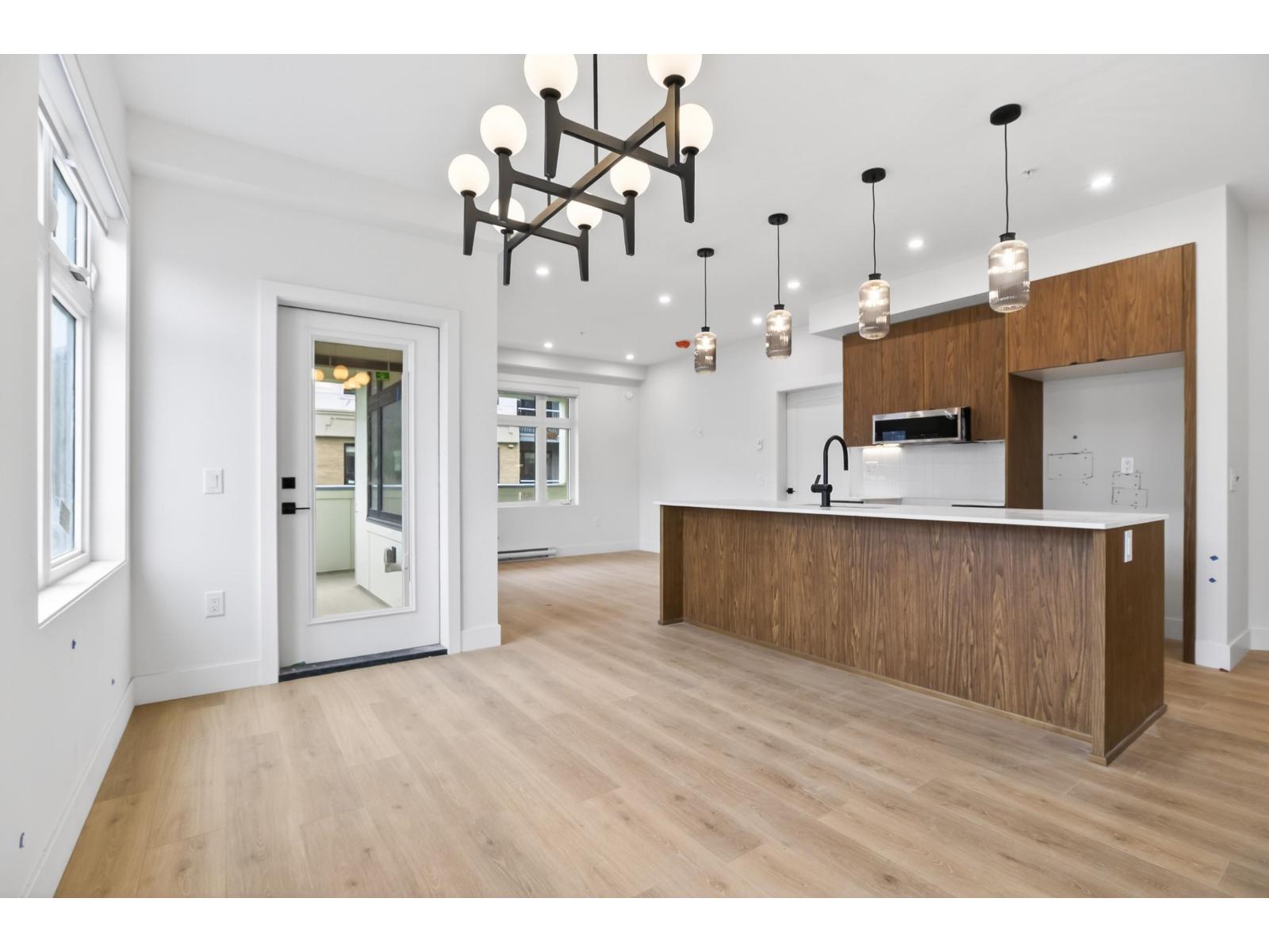 305 46185 THOMAS ROAD, Sardis East Vedder, Chilliwack