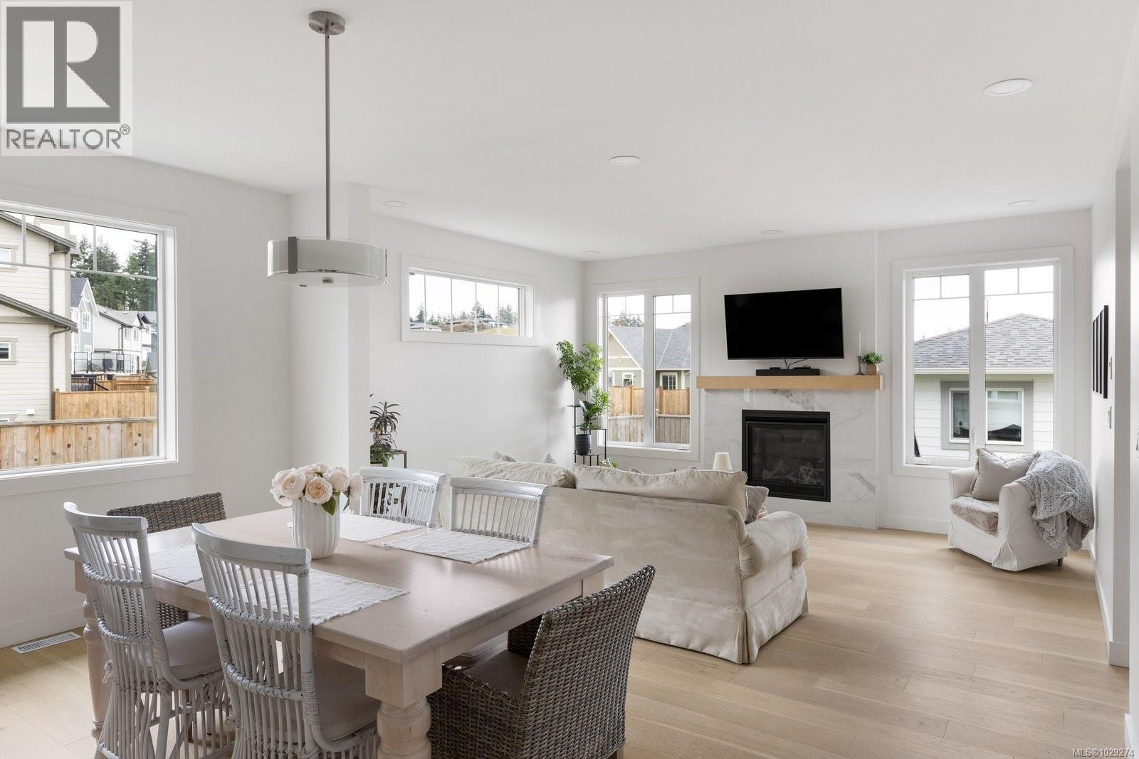  3403 Sparrowhawk Avenue, Colwood