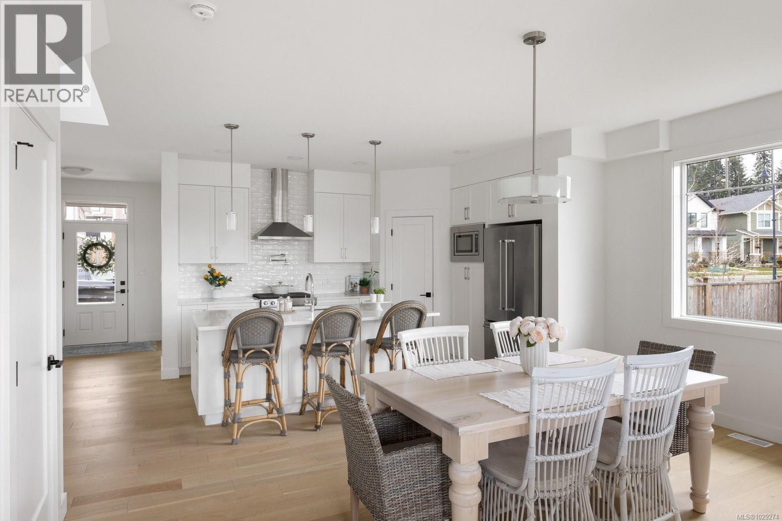  3403 Sparrowhawk Avenue, Colwood