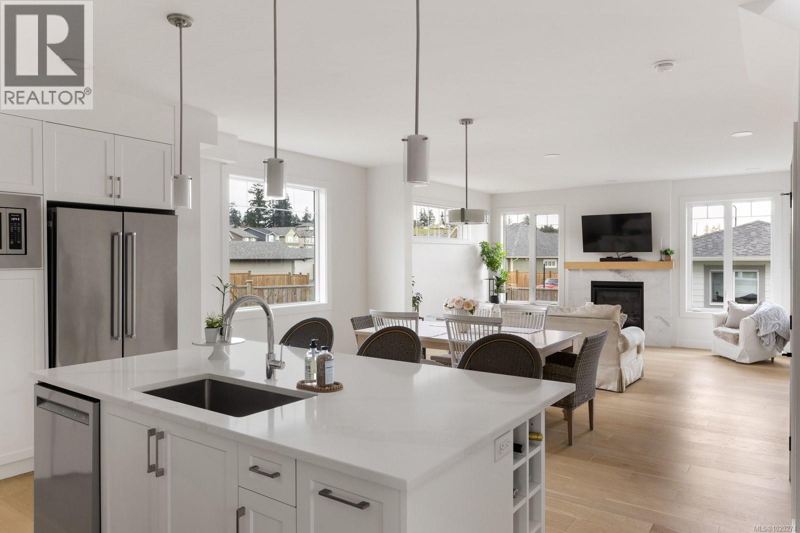  3403 Sparrowhawk Avenue, Colwood