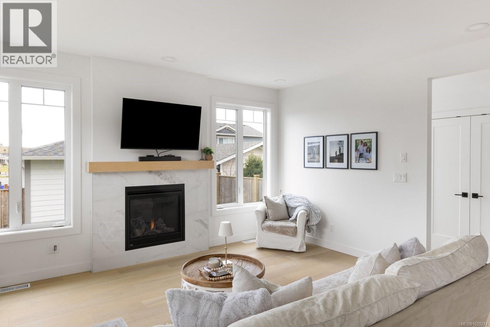  3403 Sparrowhawk Avenue, Colwood