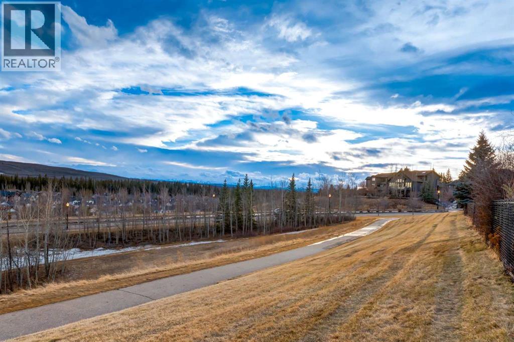 Single Family House for Sale in  Discovery Ridge Mount SW Discovery Ridge Calgary 