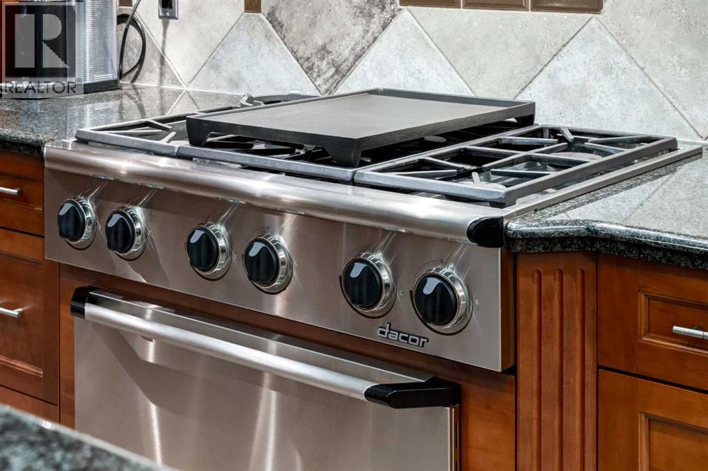 Single Family House for Sale in  Discovery Ridge Mount SW Discovery Ridge Calgary 