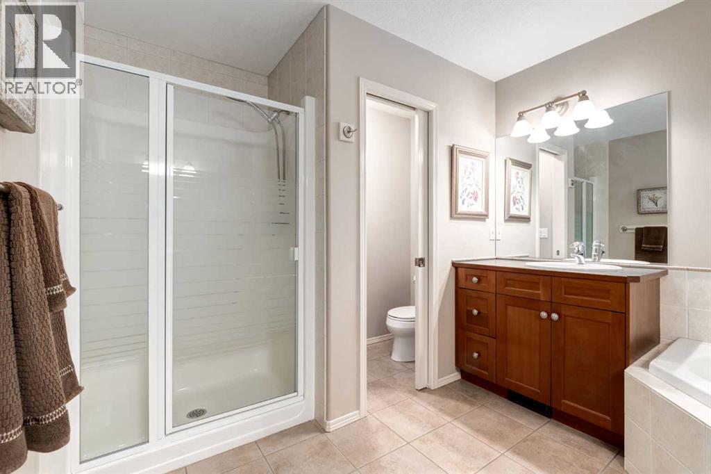 Single Family House for Sale in  Discovery Ridge Mount SW Discovery Ridge Calgary 