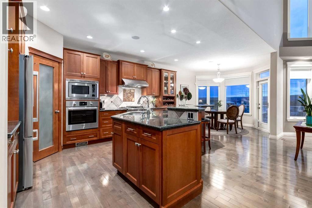 Single Family House for Sale in  Discovery Ridge Mount SW Discovery Ridge Calgary 