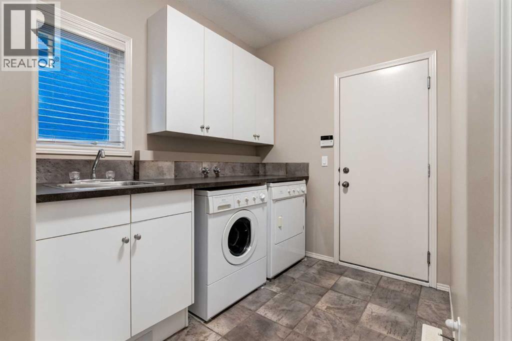 Single Family House for Sale in  Discovery Ridge Mount SW Discovery Ridge Calgary 