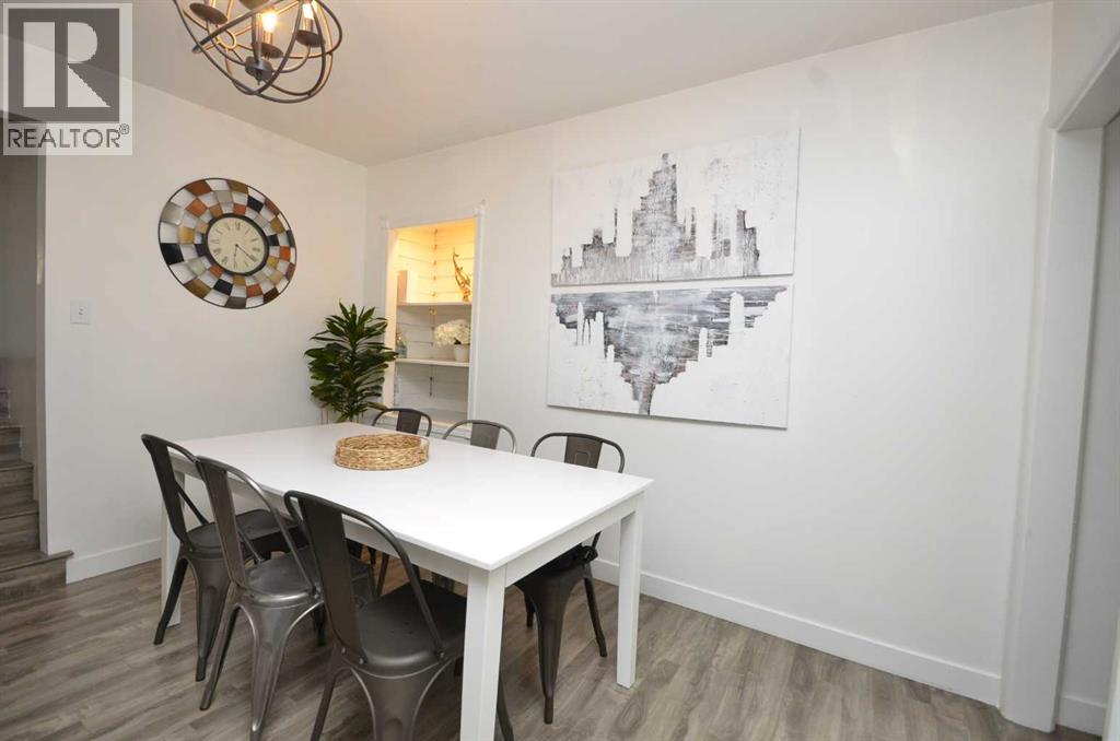 Single Family House 4 Level for Sale in   Street SE Southview Calgary 