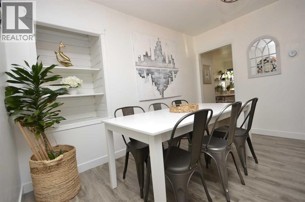 Single Family House 4 Level for Sale in   Street SE Southview Calgary 