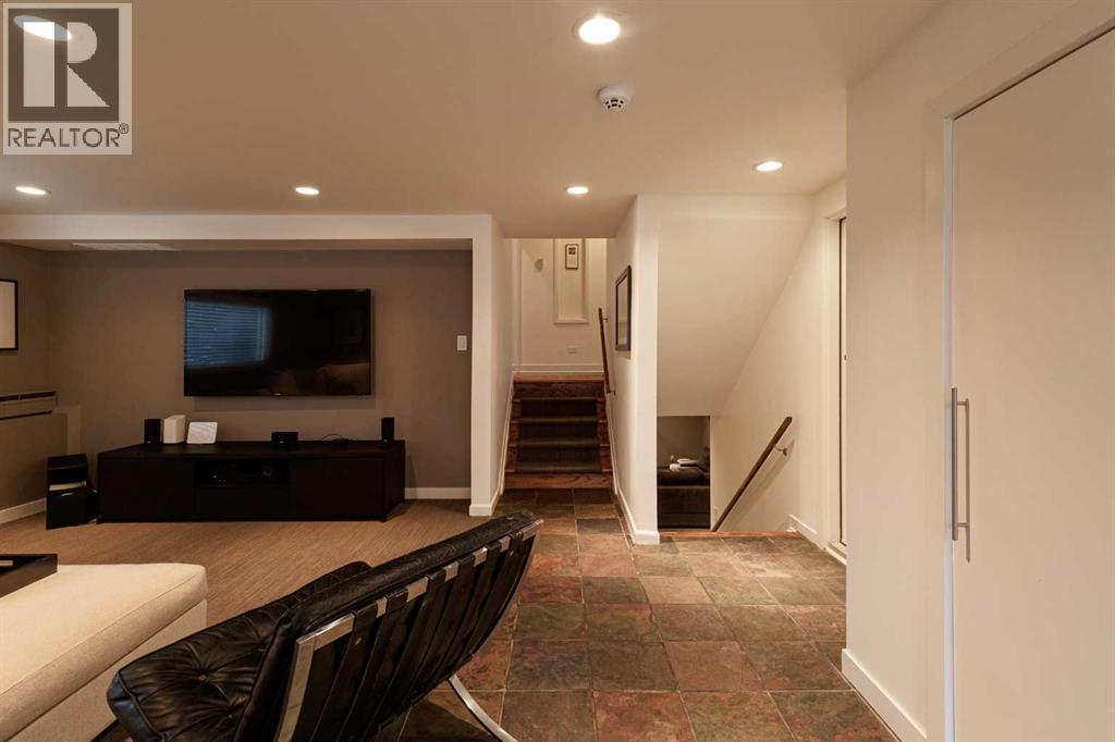 Single Family House 4 Level for Sale in  Crescent Boulevard SW Elboya Calgary 