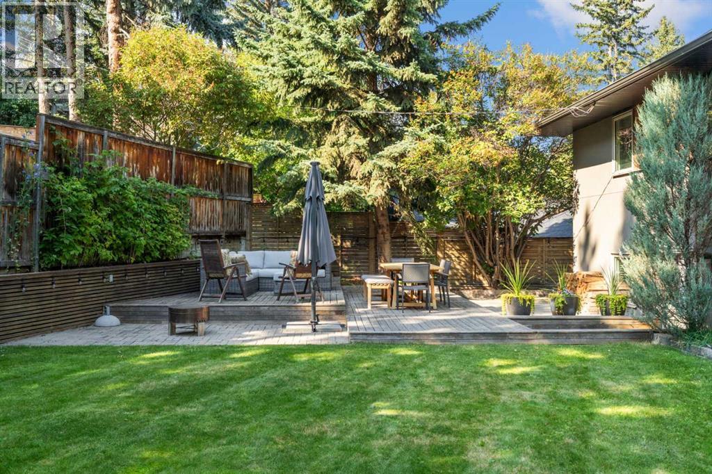 Single Family House 4 Level for Sale in  Crescent Boulevard SW Elboya Calgary 