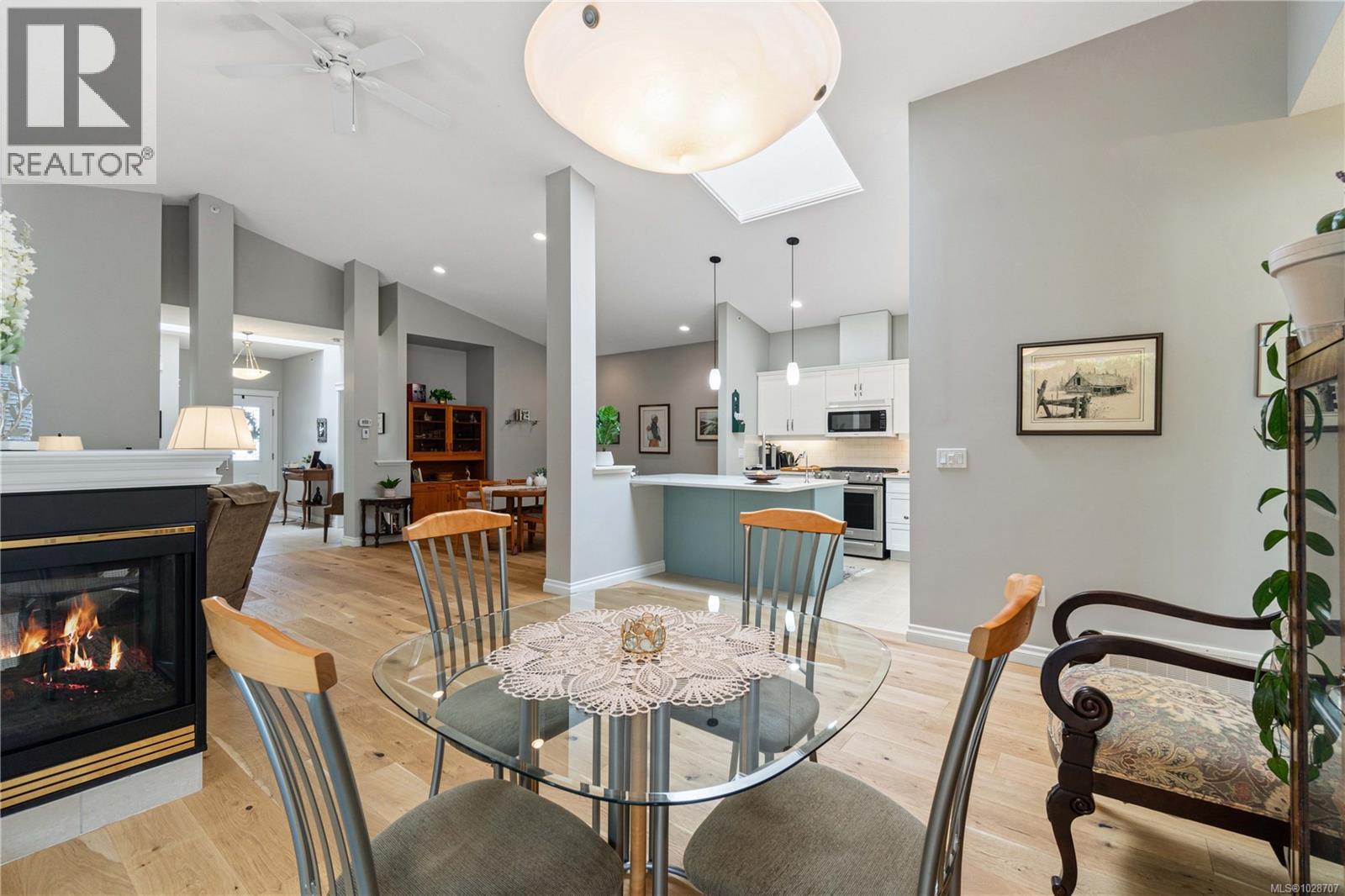 #118 730 BARCLAY CRES - 10