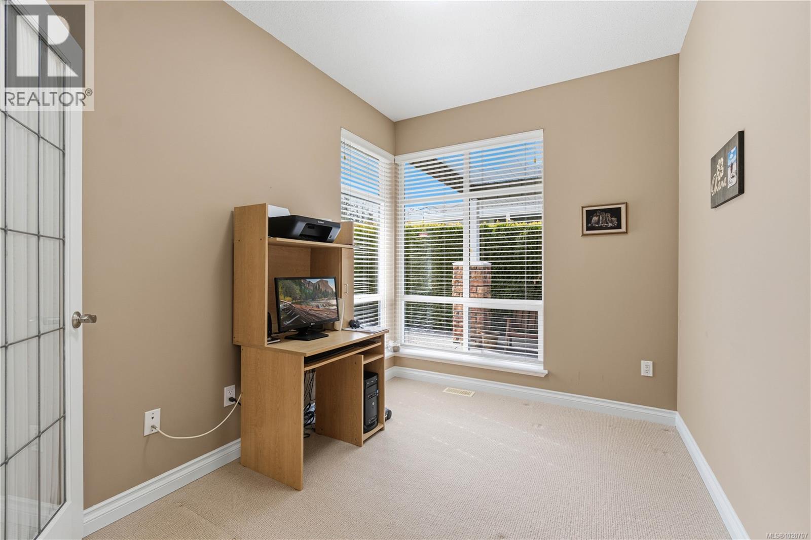 #118 730 BARCLAY CRES - 15