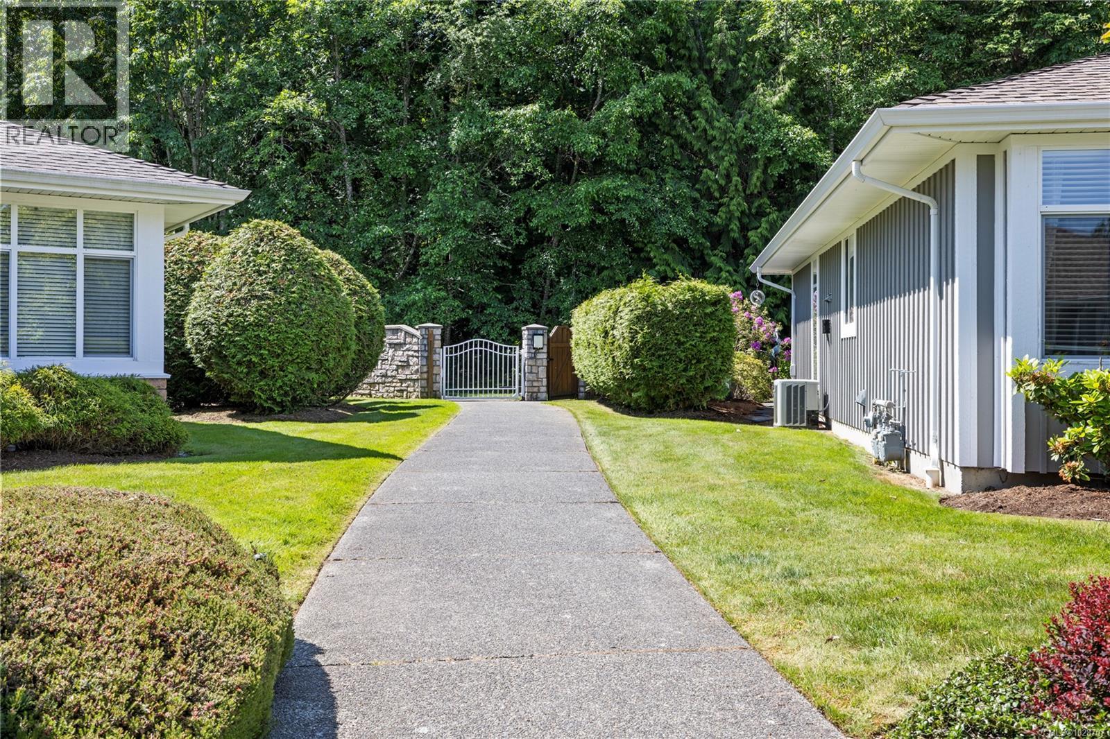 #118 730 BARCLAY CRES - 23