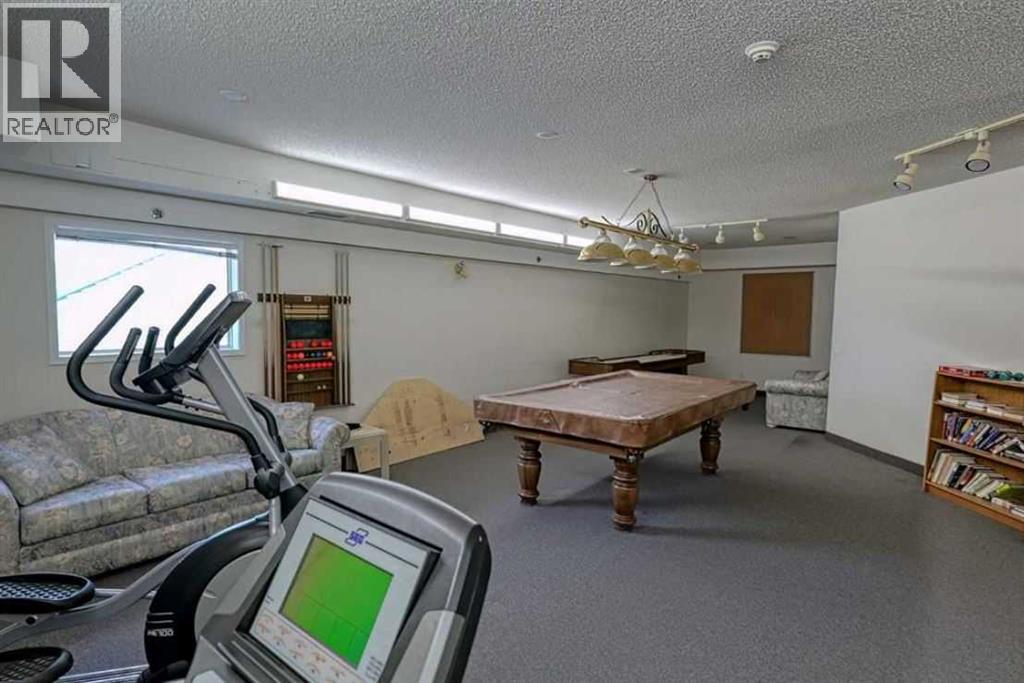 Single Family House for Sale in   Lincoln Way SW Lincoln Park Calgary 