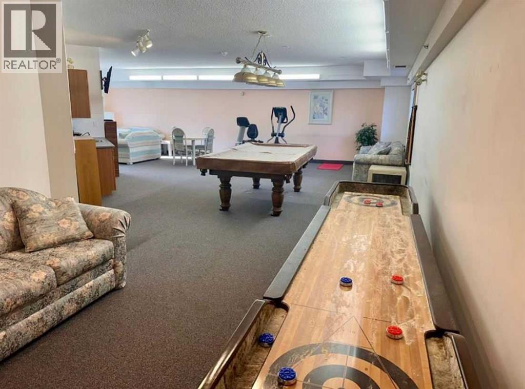 Single Family House for Sale in   Lincoln Way SW Lincoln Park Calgary 