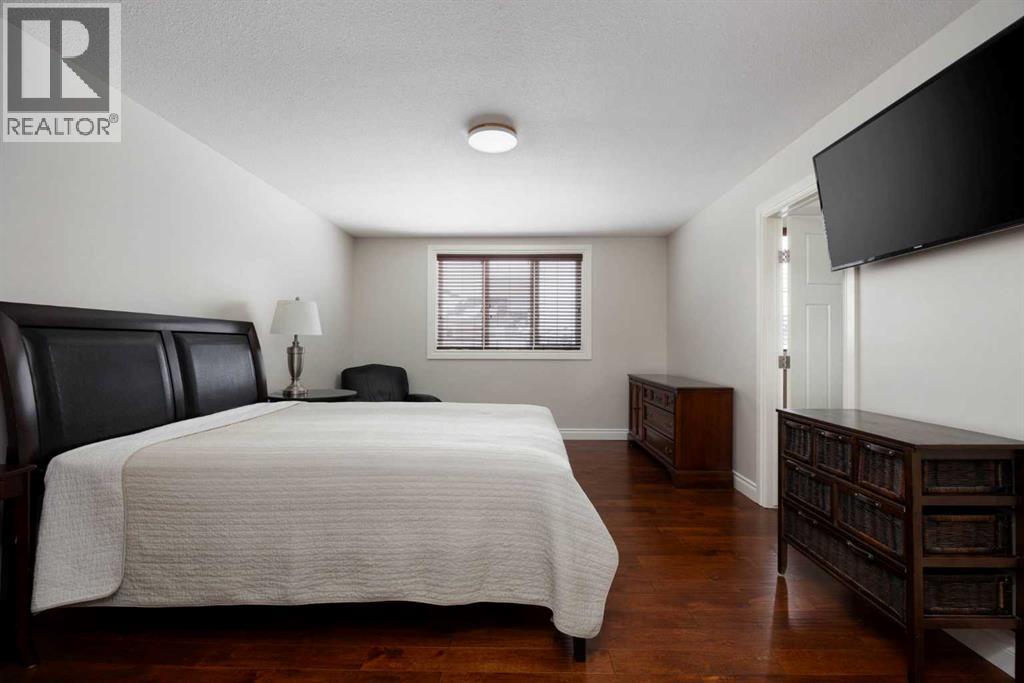 216 Dixon Road, Fort McMurray