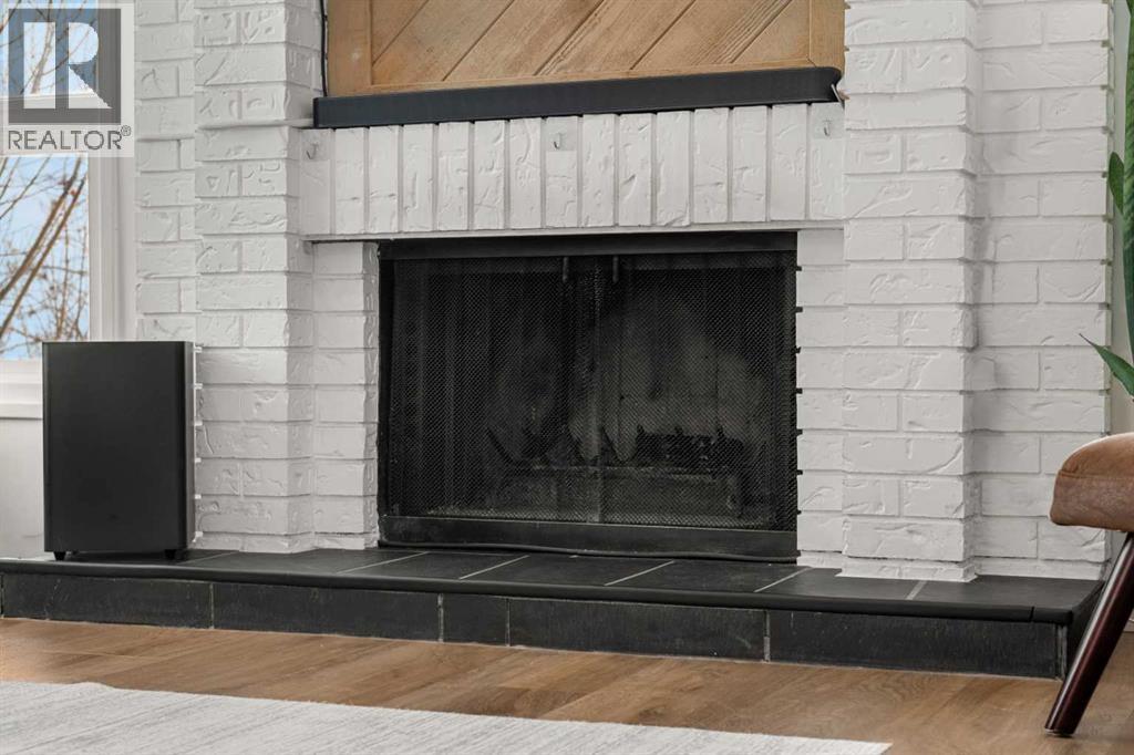 Single Family House for Sale in  Coach Gate Way SW Coach Hill Calgary 