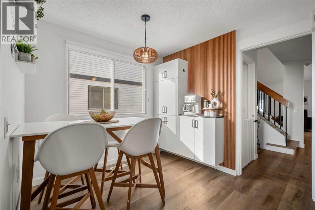 Single Family House for Sale in  Coach Gate Way SW Coach Hill Calgary 