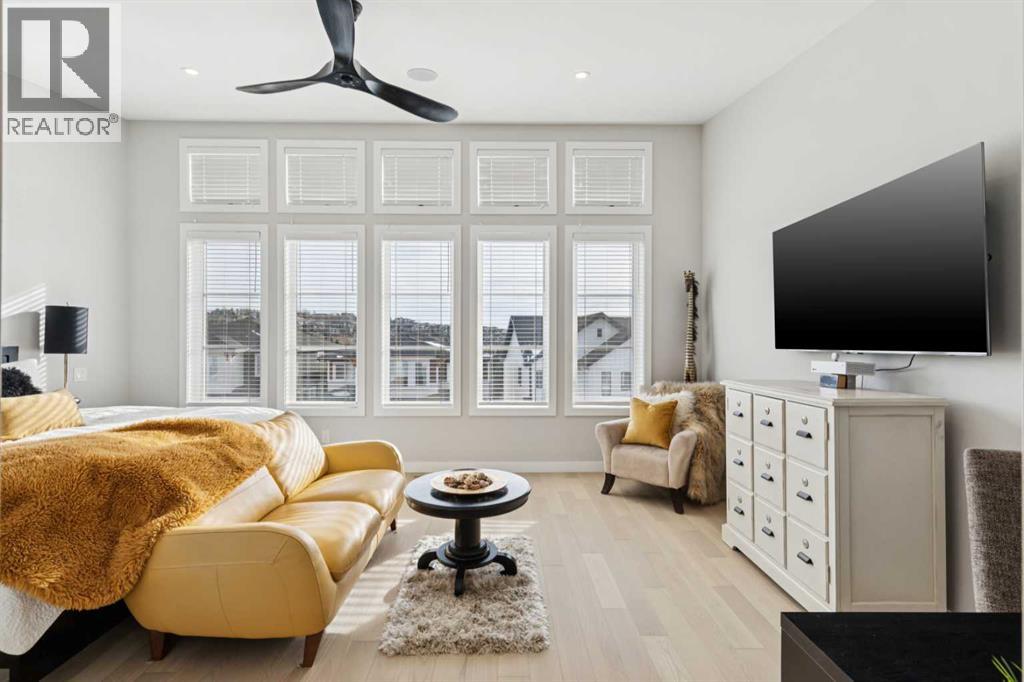 Single Family House for Sale in  Timberline Way SW Springbank Hill Calgary 