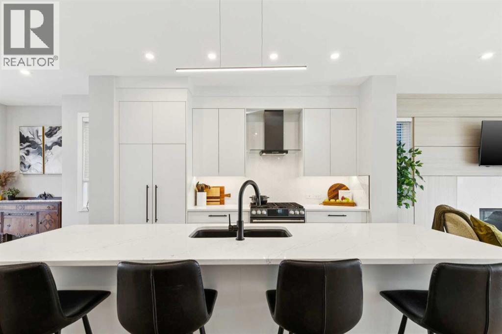 Single Family House for Sale in  Timberline Way SW Springbank Hill Calgary 