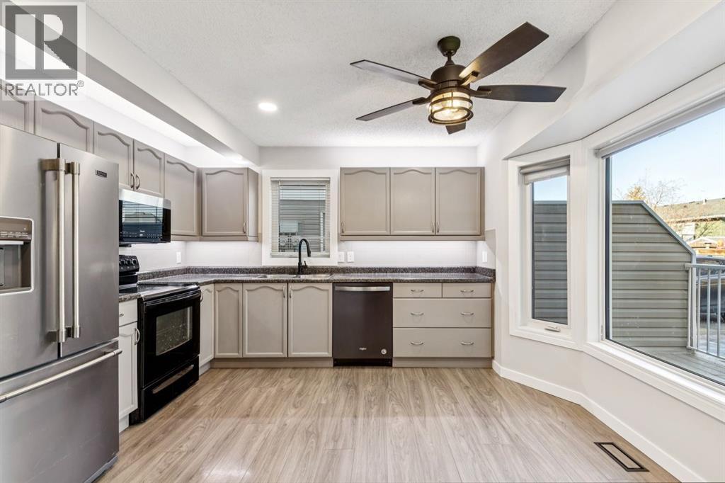 Single Family House for Sale in  Riverglen Park SE Riverbend Calgary 