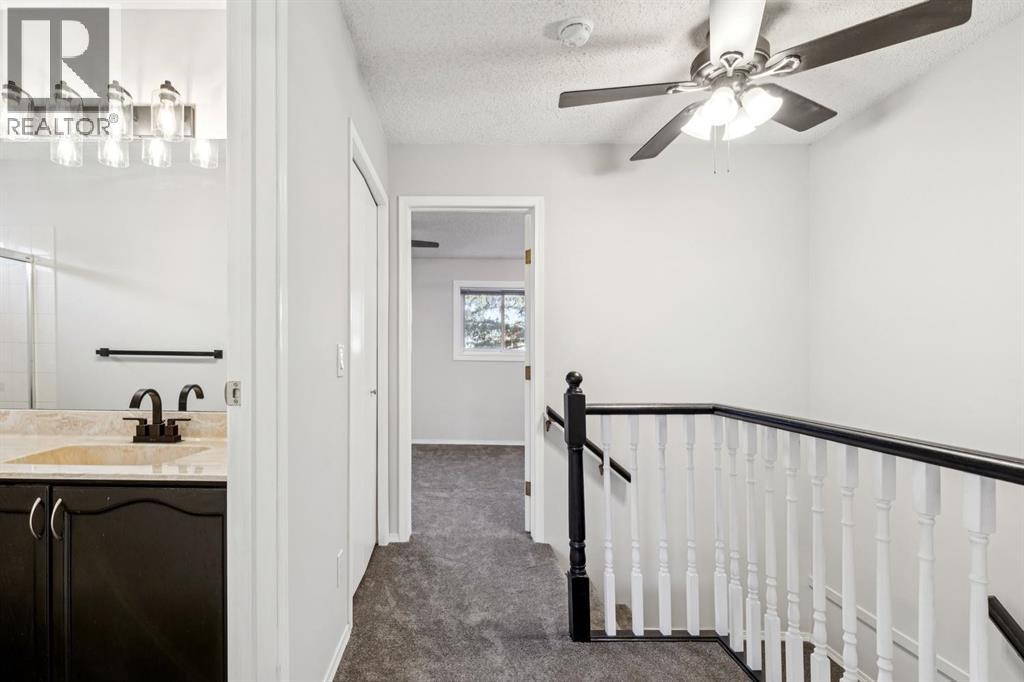 Single Family House for Sale in  Riverglen Park SE Riverbend Calgary 