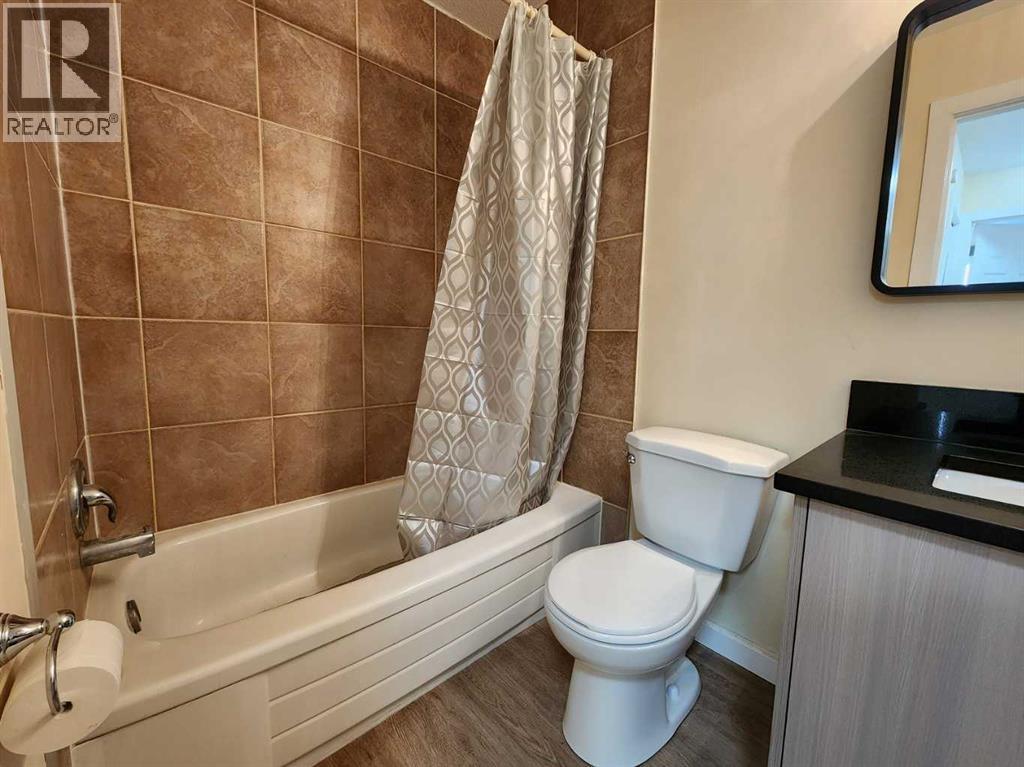 Single Family House for Sale in    Street NE Thorncliffe Calgary 