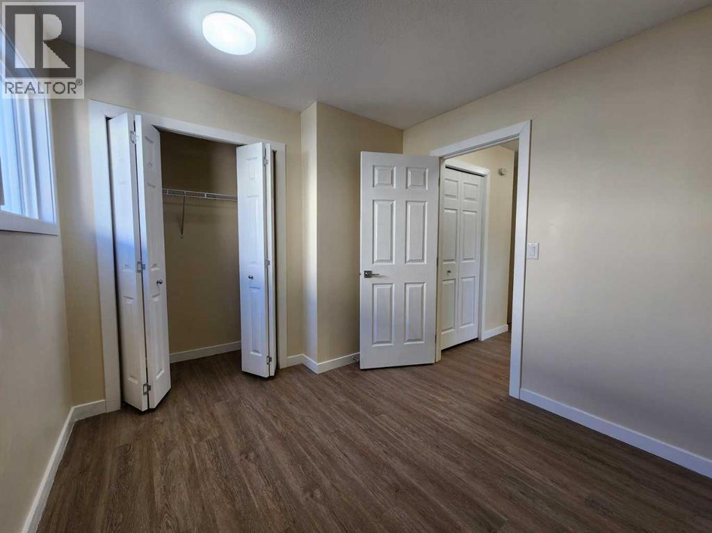 Single Family House for Sale in    Street NE Thorncliffe Calgary 