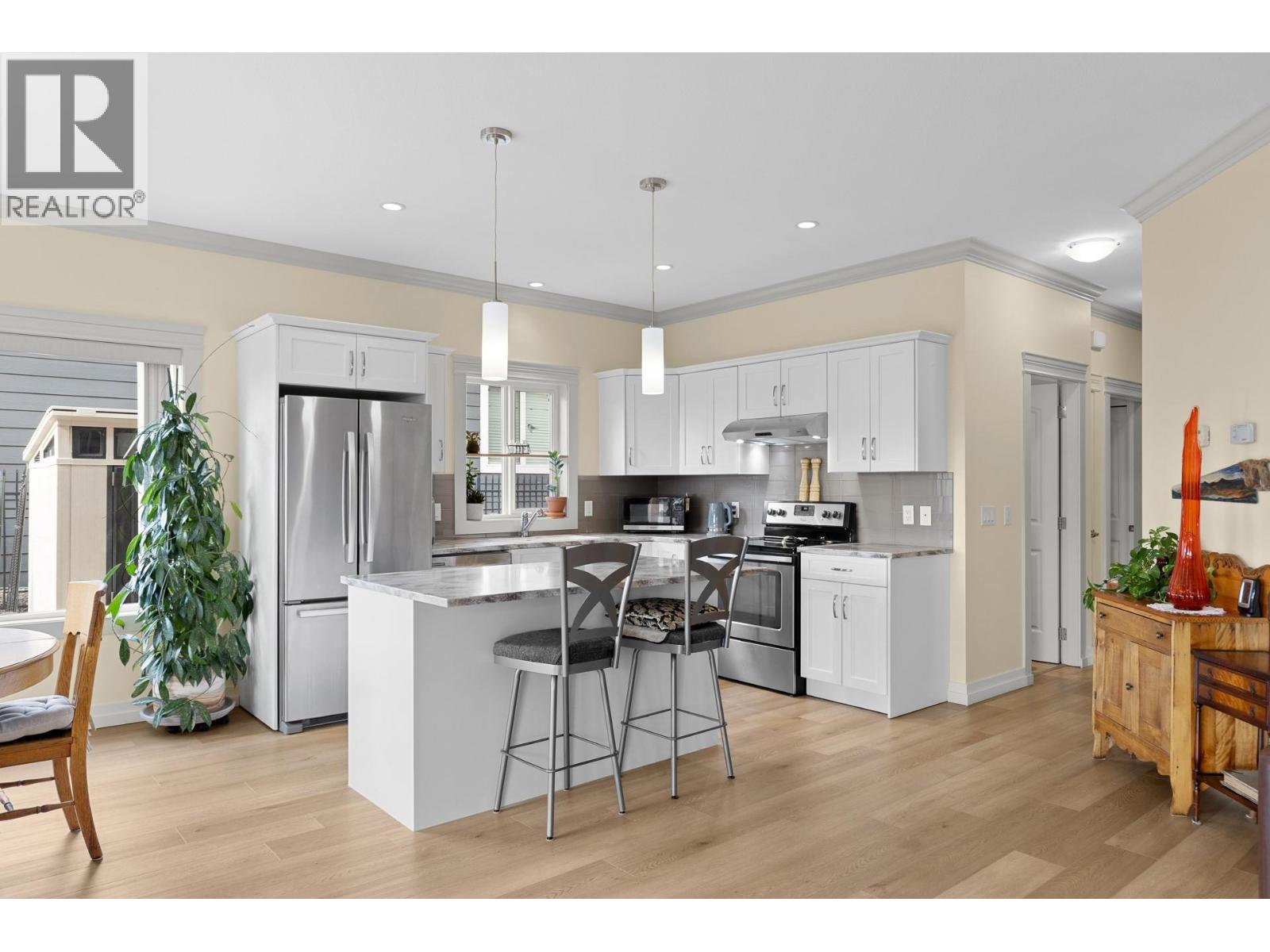  2092 Clover Drive, West Kelowna