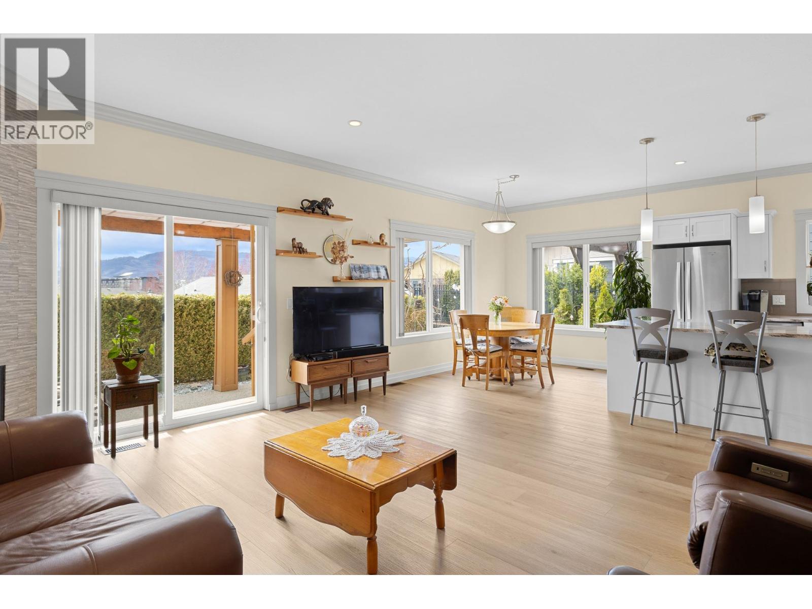  2092 Clover Drive, West Kelowna